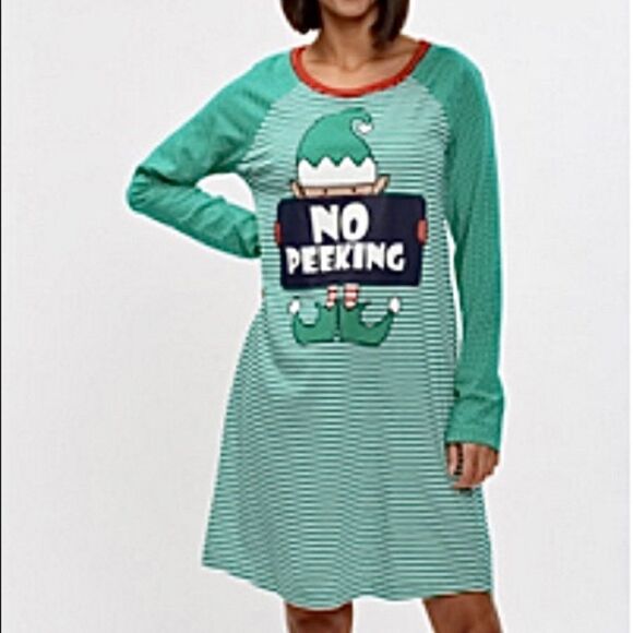 LA VIE EN ROSE | Christmas Night Gown Size Small - Picture 1 of 7